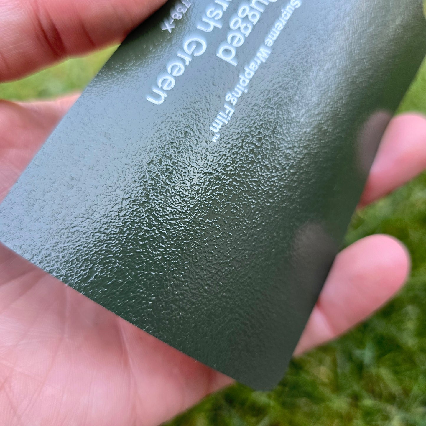 Avery Supreme Wrap SW 900 Marsh Green Textured
