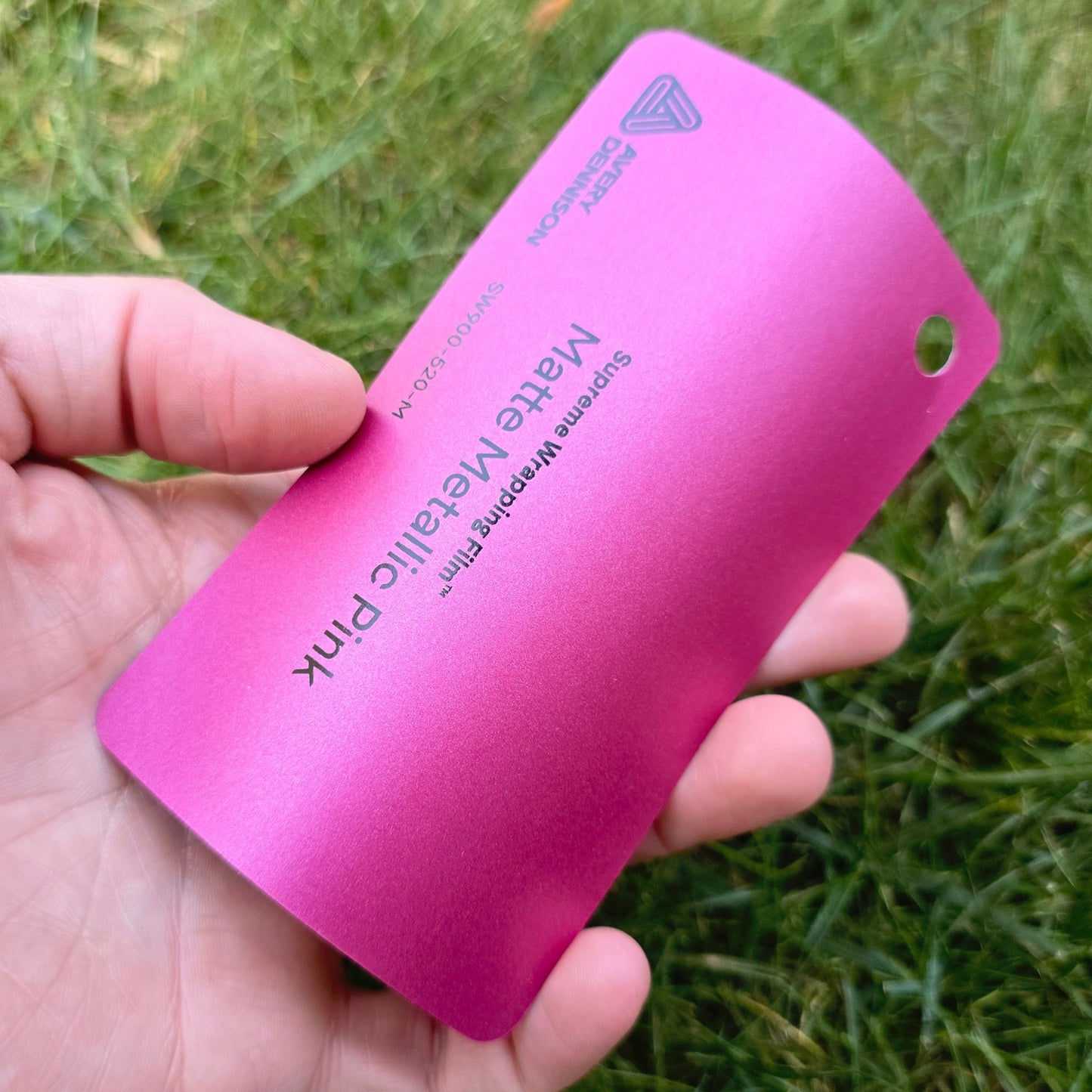 Avery Supreme Wrap SW 900 Pink Matte Metallic